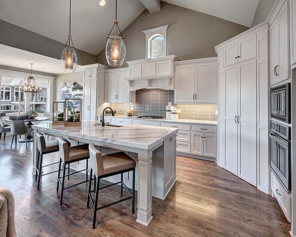 Custom Homes for Empty Nesters: Downsizing Without Compromising on Luxury | Dusty Rhodes 
