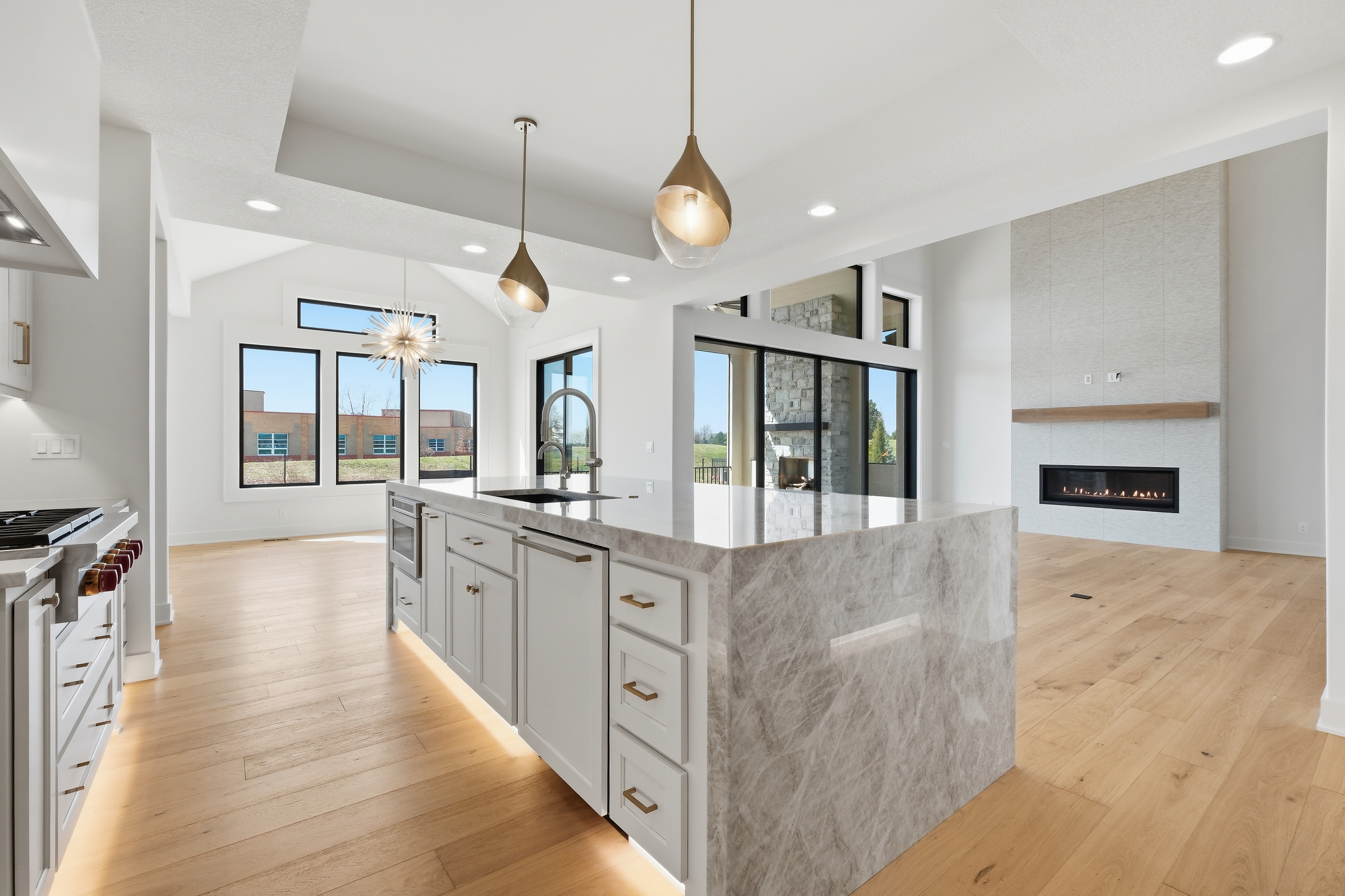 14-15712 El Monte St (1)