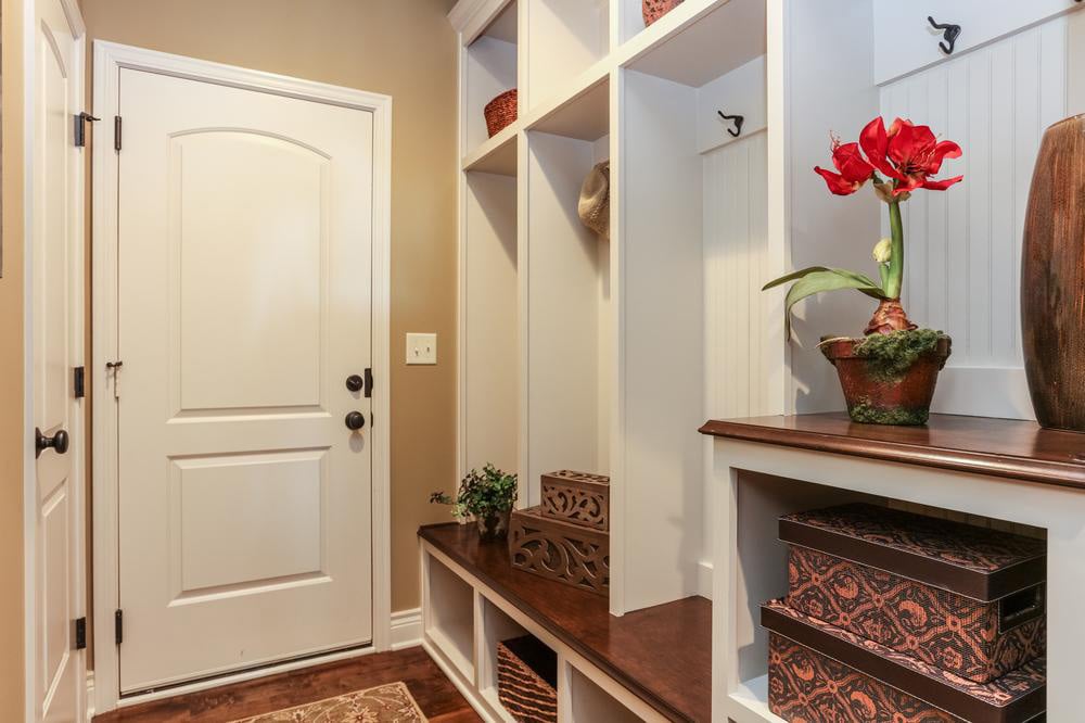 MUDROOM 4