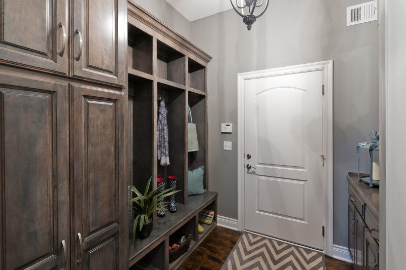 MUDROOM 7